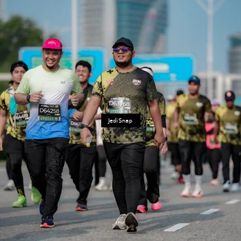 Runner Photo 6860795