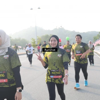 Runner Photo 6860803