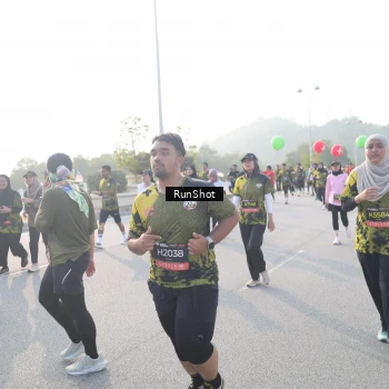 Runner Photo 6860804