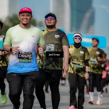 Runner Photo 6860806