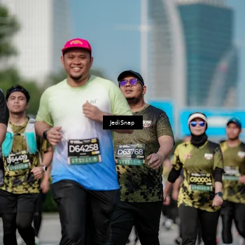 Runner Photo 6860811