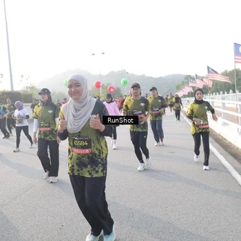Runner Photo 6860835