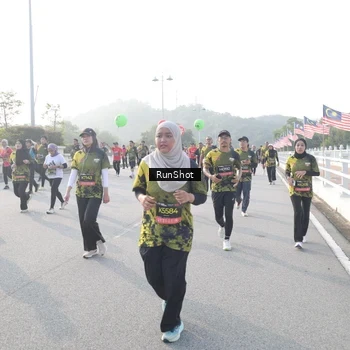 Runner Photo 6860838