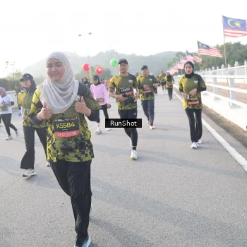 Runner Photo 6860850