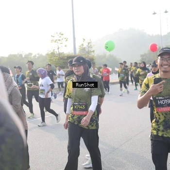 Runner Photo 6860867
