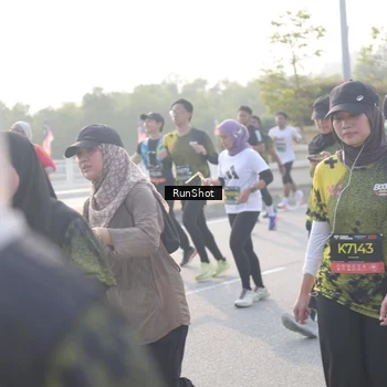 Runner Photo 6860874