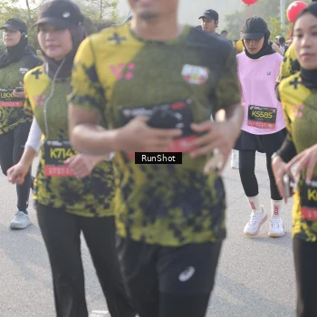Runner Photo 6860882