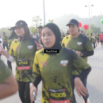Runner Photo 6860889