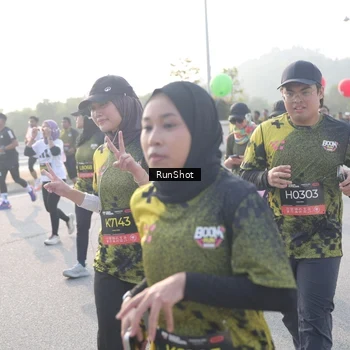 Runner Photo 6860890