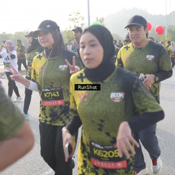 Runner Photo 6860894