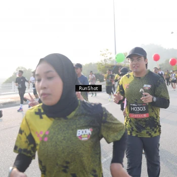 Runner Photo 6860895