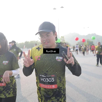 Runner Photo 6860900