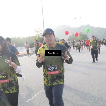 Runner Photo 6860905