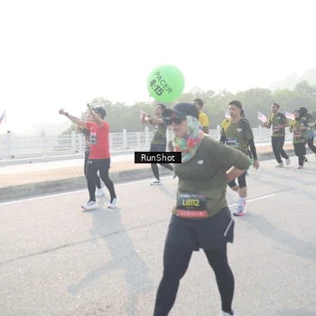 Runner Photo 6860927