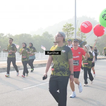 Runner Photo 6860942