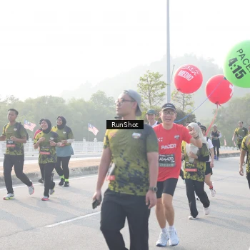 Runner Photo 6860945