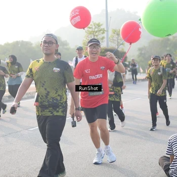 Runner Photo 6860959