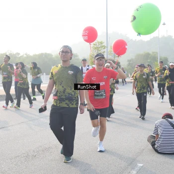 Runner Photo 6860960