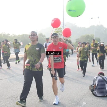 Runner Photo 6860969
