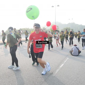 Runner Photo 6860983