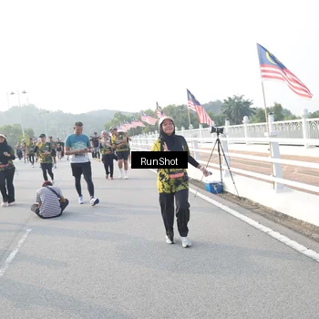 Runner Photo 6861003