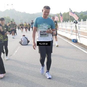 Runner Photo 6861051