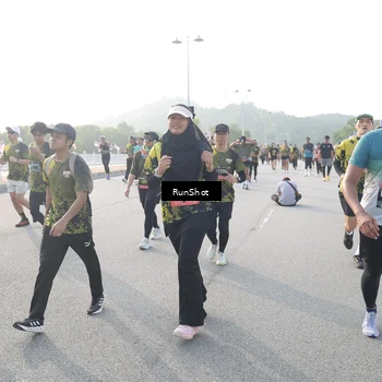 Runner Photo 6861052