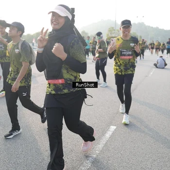Runner Photo 6861082