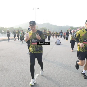 Runner Photo 6861083