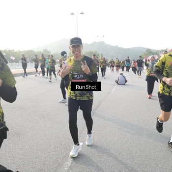 Runner Photo 6861099