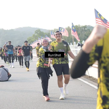 Runner Photo 6861100