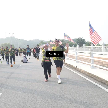 Runner Photo 6861210