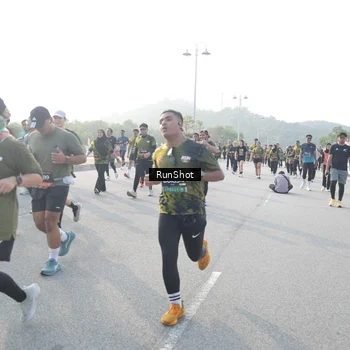 Runner Photo 6861266