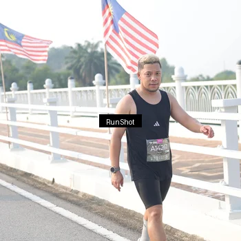 Runner Photo 6861306