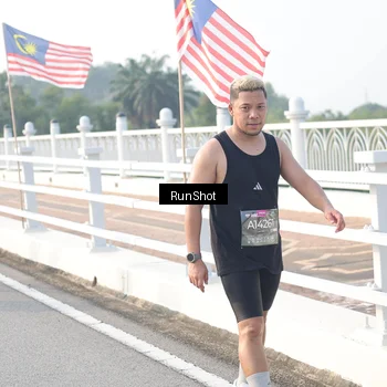 Runner Photo 6861308