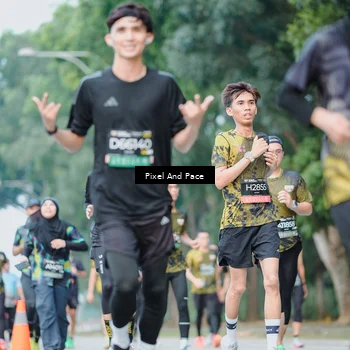 Runner Photo 6861351