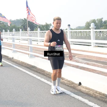 Runner Photo 6861365