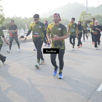 Runner Photo 6861415