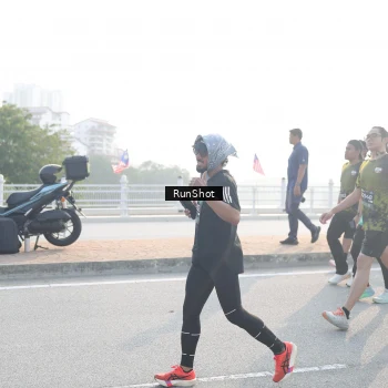 Runner Photo 6861549
