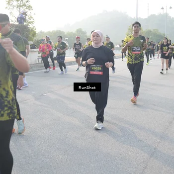 Runner Photo 6861716