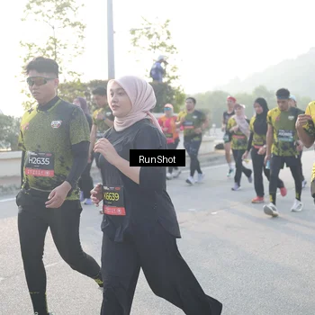 Runner Photo 6861773