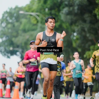 Runner Photo 6861913