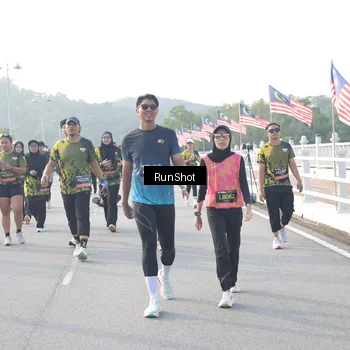 Runner Photo 6861918