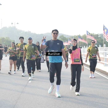 Runner Photo 6861941