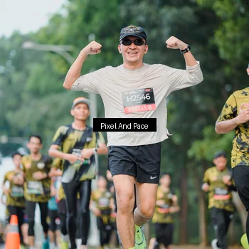 Runner Photo 6862043
