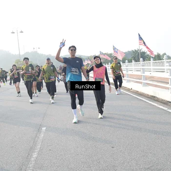 Runner Photo 6862069