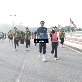 Runner Photo 6862126
