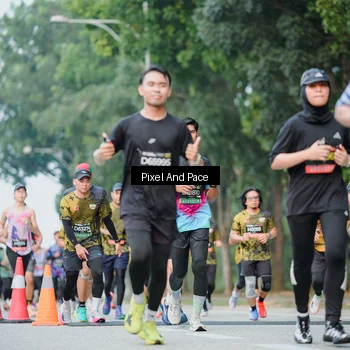 Runner Photo 6862129