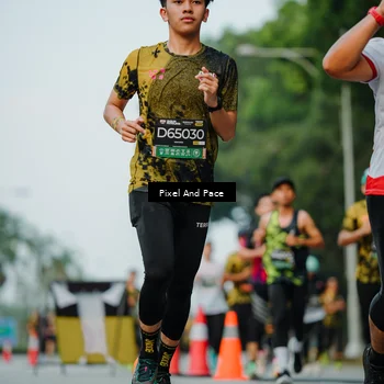 Runner Photo 6862143