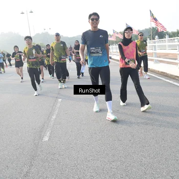 Runner Photo 6862198